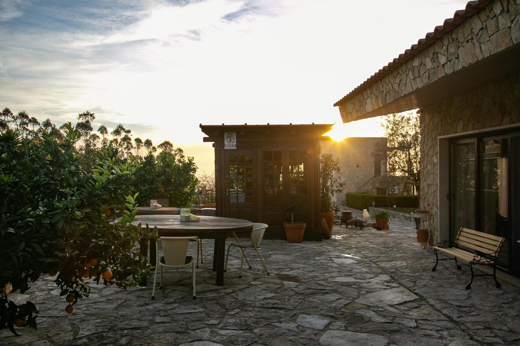 Casas Da Gralha Bed & Breakfast Turquel Luaran gambar