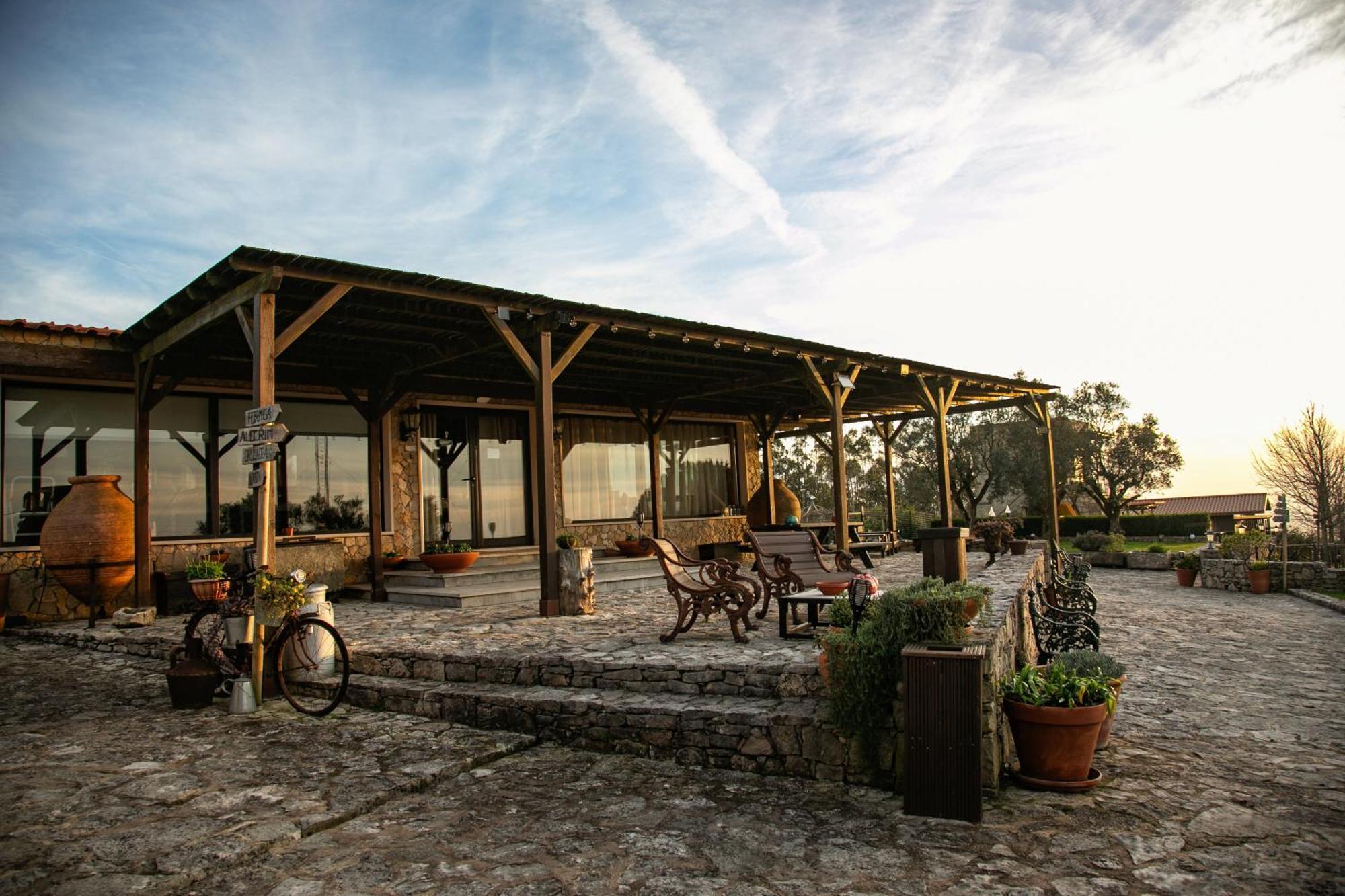 Casas Da Gralha Bed & Breakfast Turquel Luaran gambar