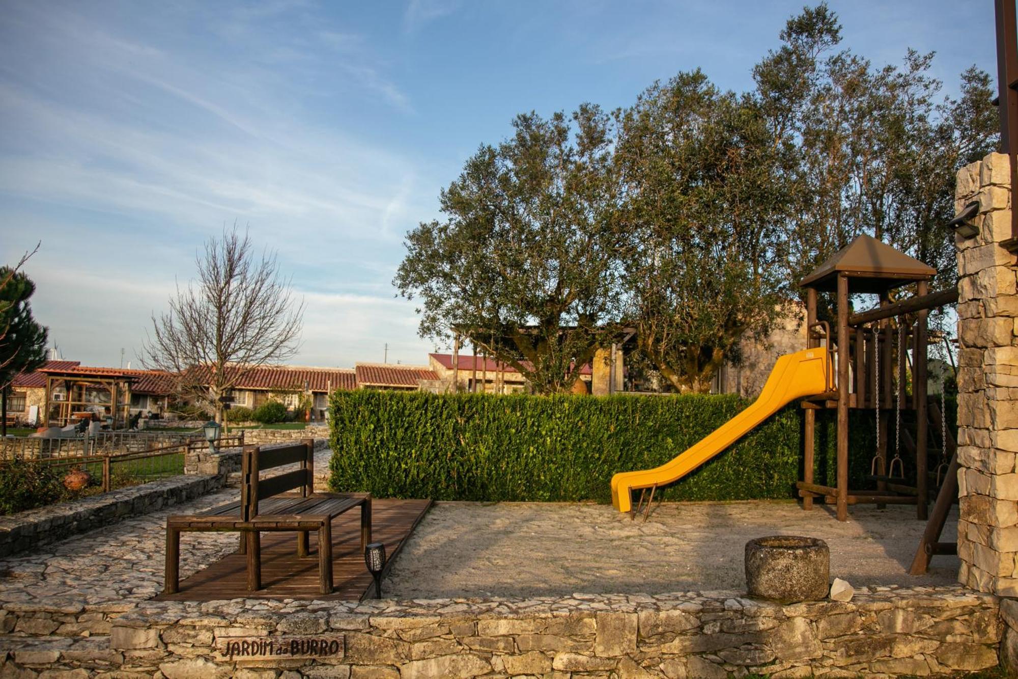 Casas Da Gralha Bed & Breakfast Turquel Luaran gambar