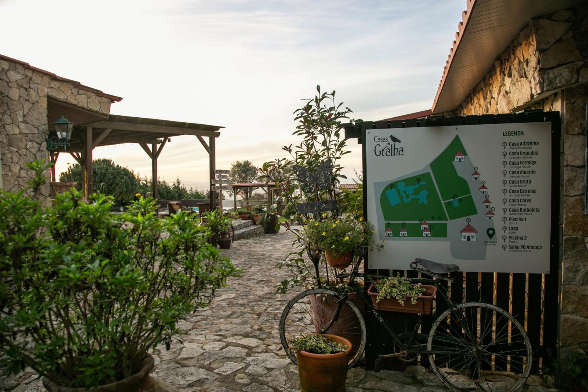 Casas Da Gralha Bed & Breakfast Turquel Luaran gambar