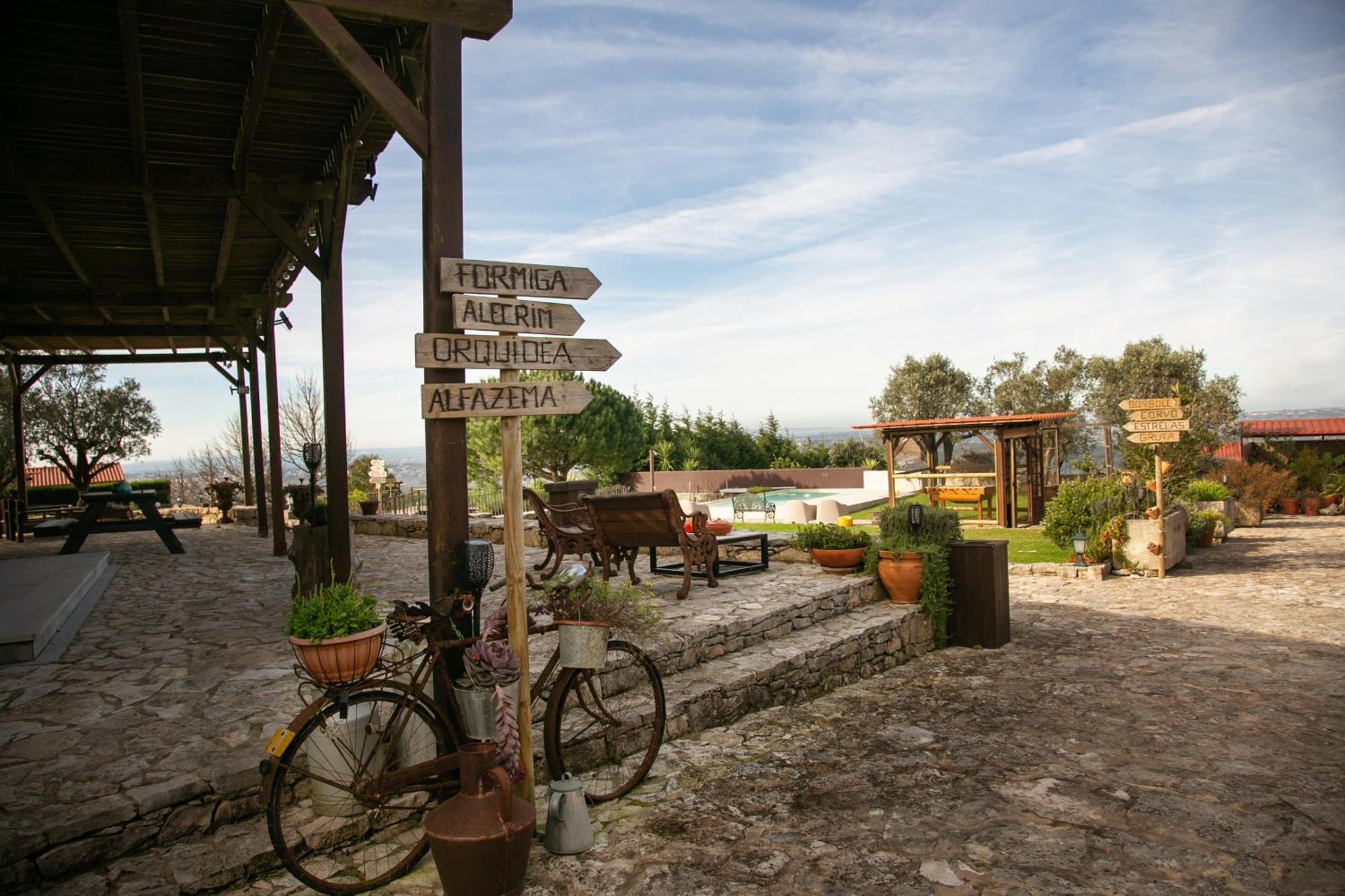 Casas Da Gralha Bed & Breakfast Turquel Luaran gambar