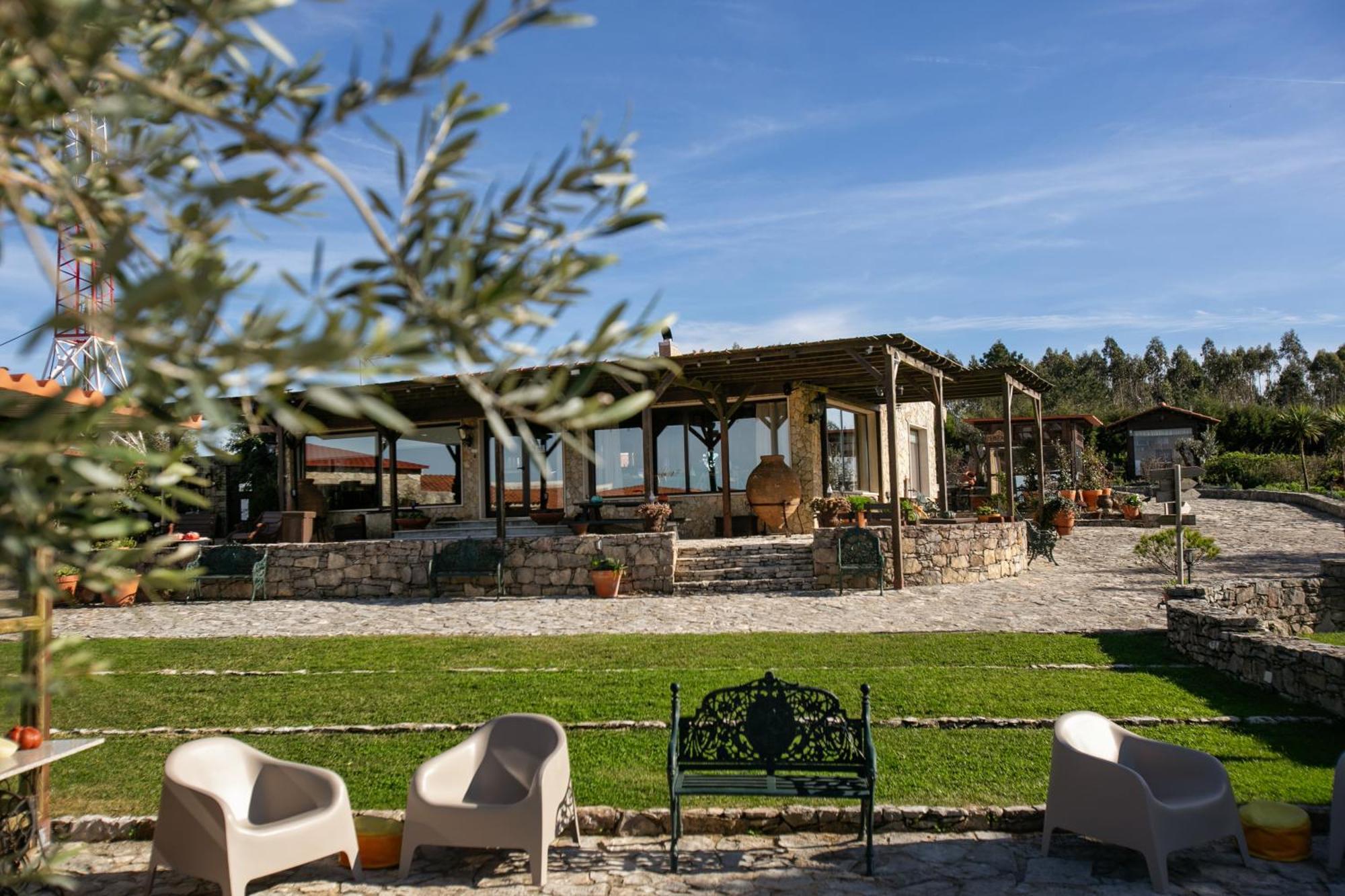 Casas Da Gralha Bed & Breakfast Turquel Luaran gambar