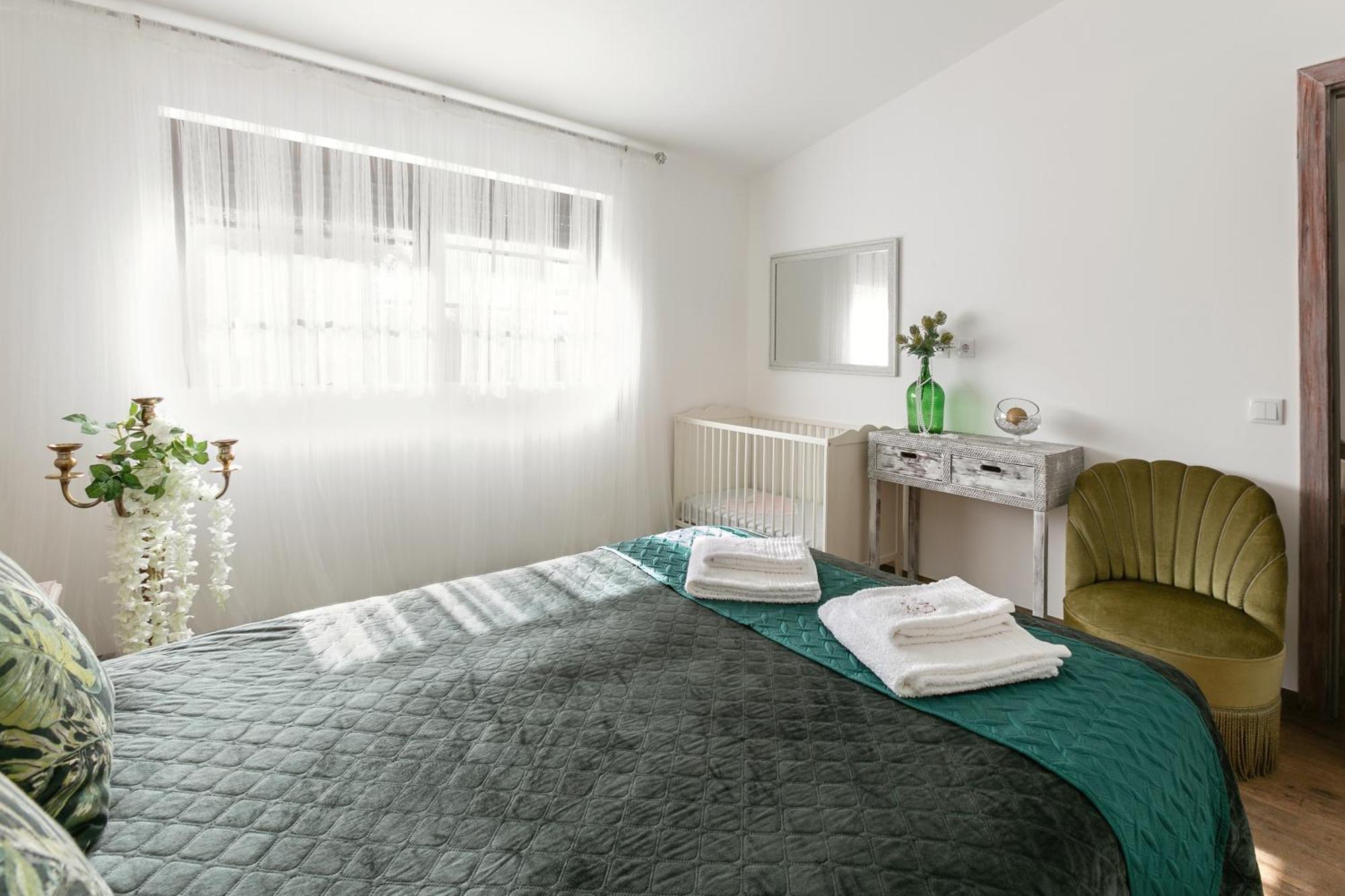 Casas Da Gralha Bed & Breakfast Turquel Luaran gambar